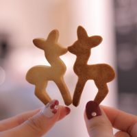 キスするバンビ